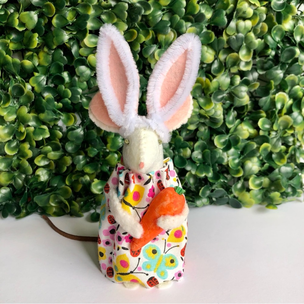 Bunny ears mouse hand-sewn felt carrot art doll Hand Crafted handmade